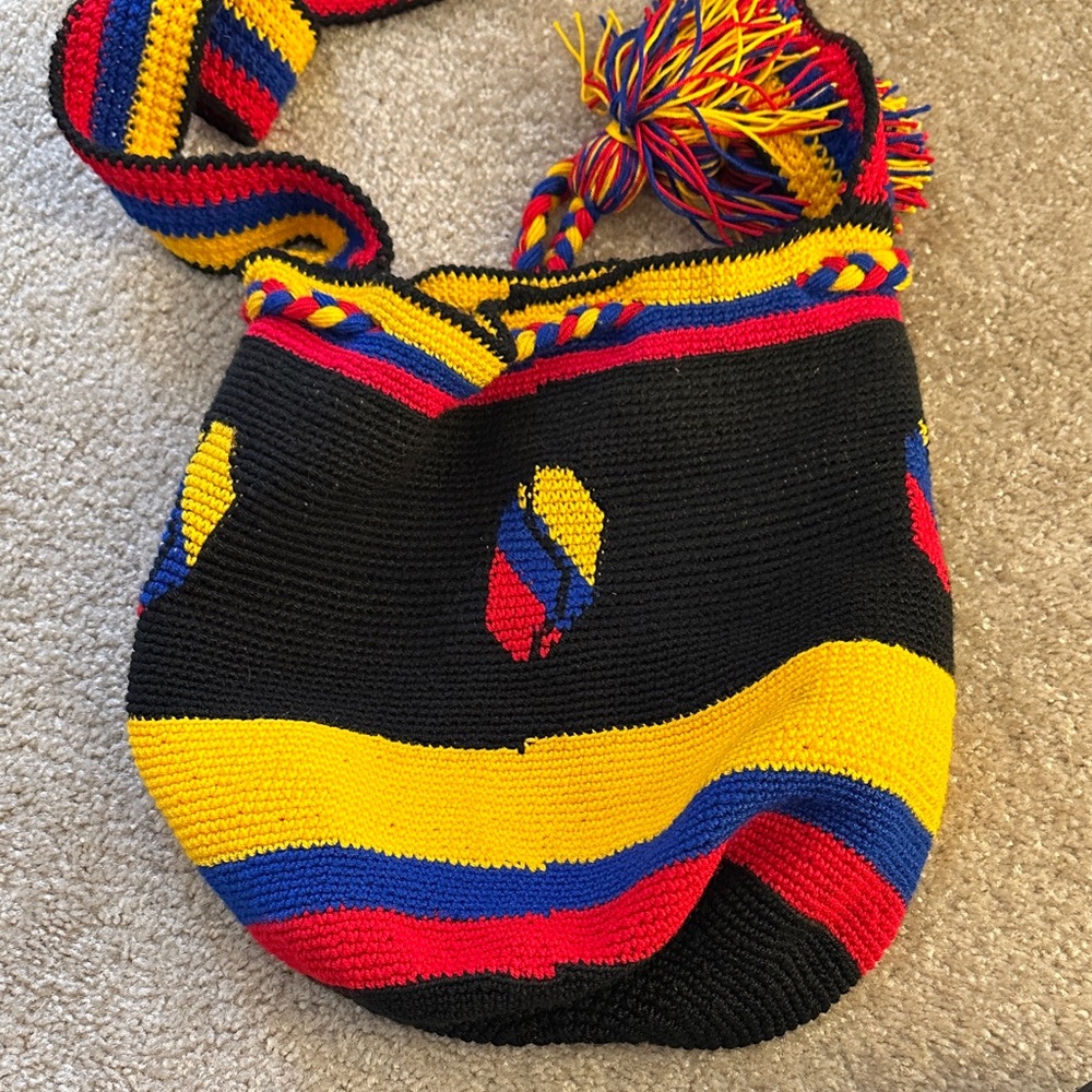 Multicolor Knit Women's Shoulder Bag - Picture 5 of 5